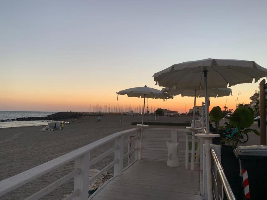 Apartamento Bilocale A Due Passi Dal Porto E Dal Mare Lido di Ostia Exterior foto