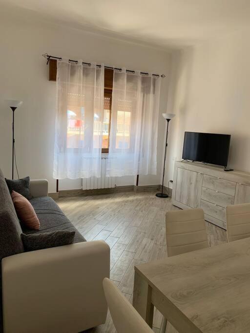 Apartamento Bilocale A Due Passi Dal Porto E Dal Mare Lido di Ostia Exterior foto